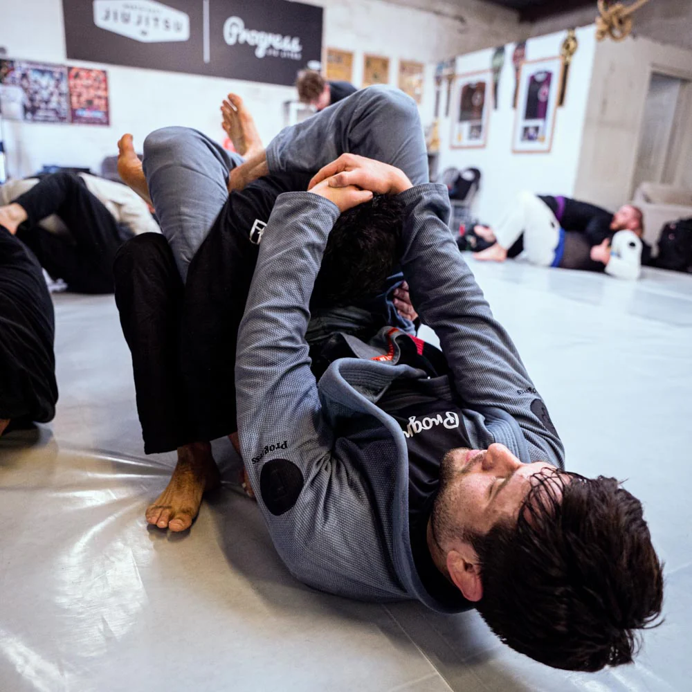 What makes the M6 perfect for weekly training?