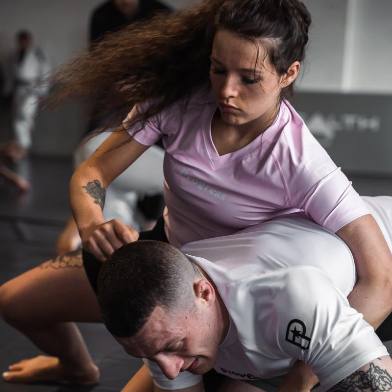 Academy+ Women's Rashguard - Pink