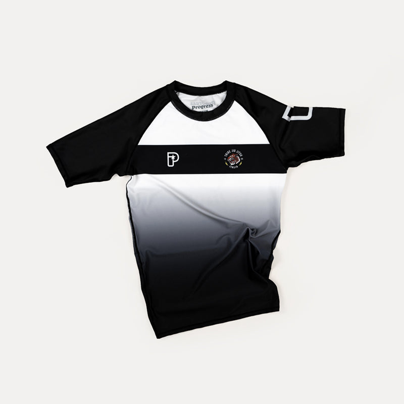 Tribe Ranked Rashguard - White